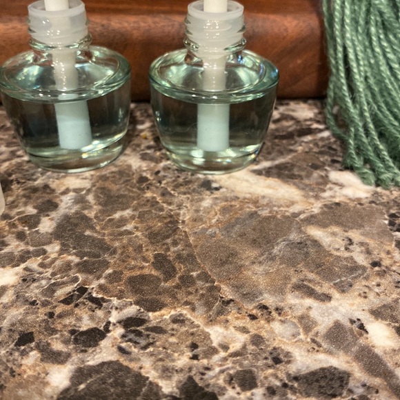 Set of 2 Oil Warmer Refills - Picture 3 of 3